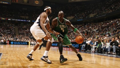  体彩开奖-德比绝平铸就永恒传奇，西蒙尼力荐拉齐奥旧将卡斯特罗曼欧冠赛场绽放光芒