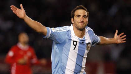  体彩官网_金球双星闪耀2025，登贝莱、邦马蒂分获男女足最高荣誉