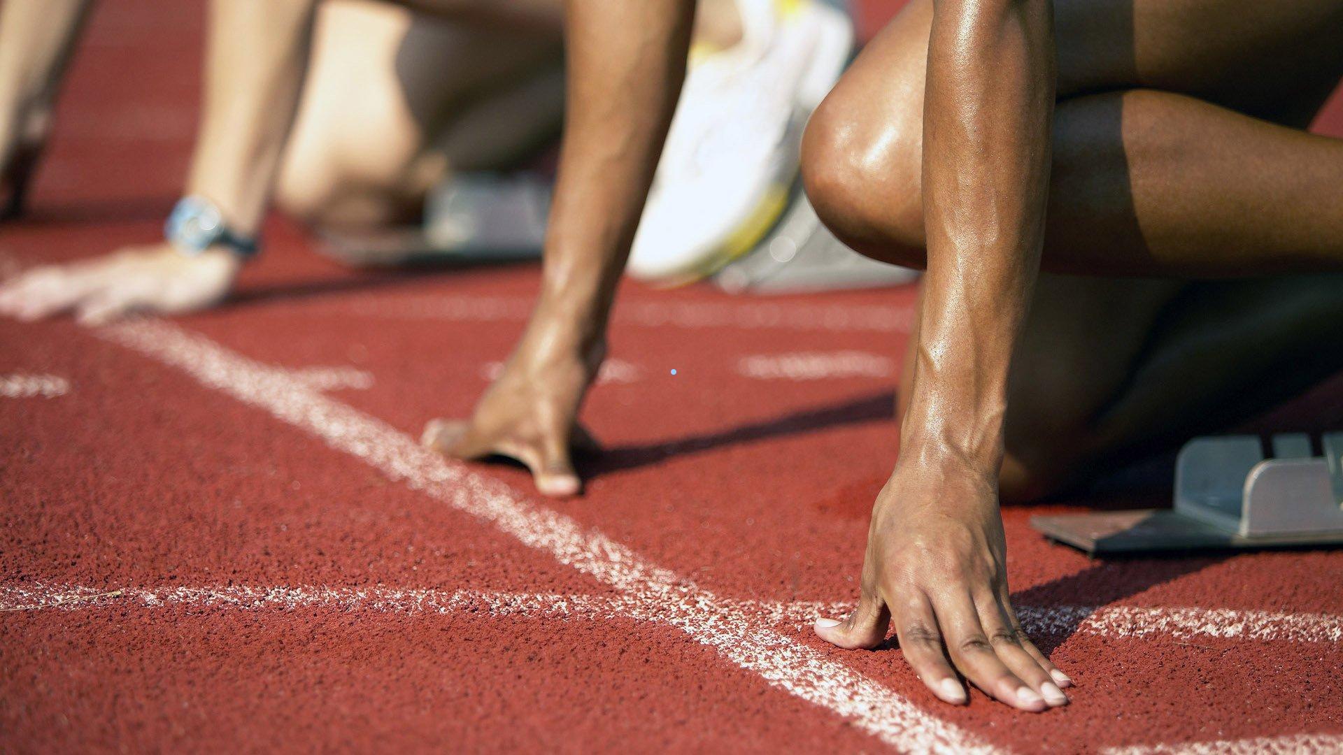 意甲争冠悬念升至沸点，前五名分差仅三分，科莫队搅动格局引关注