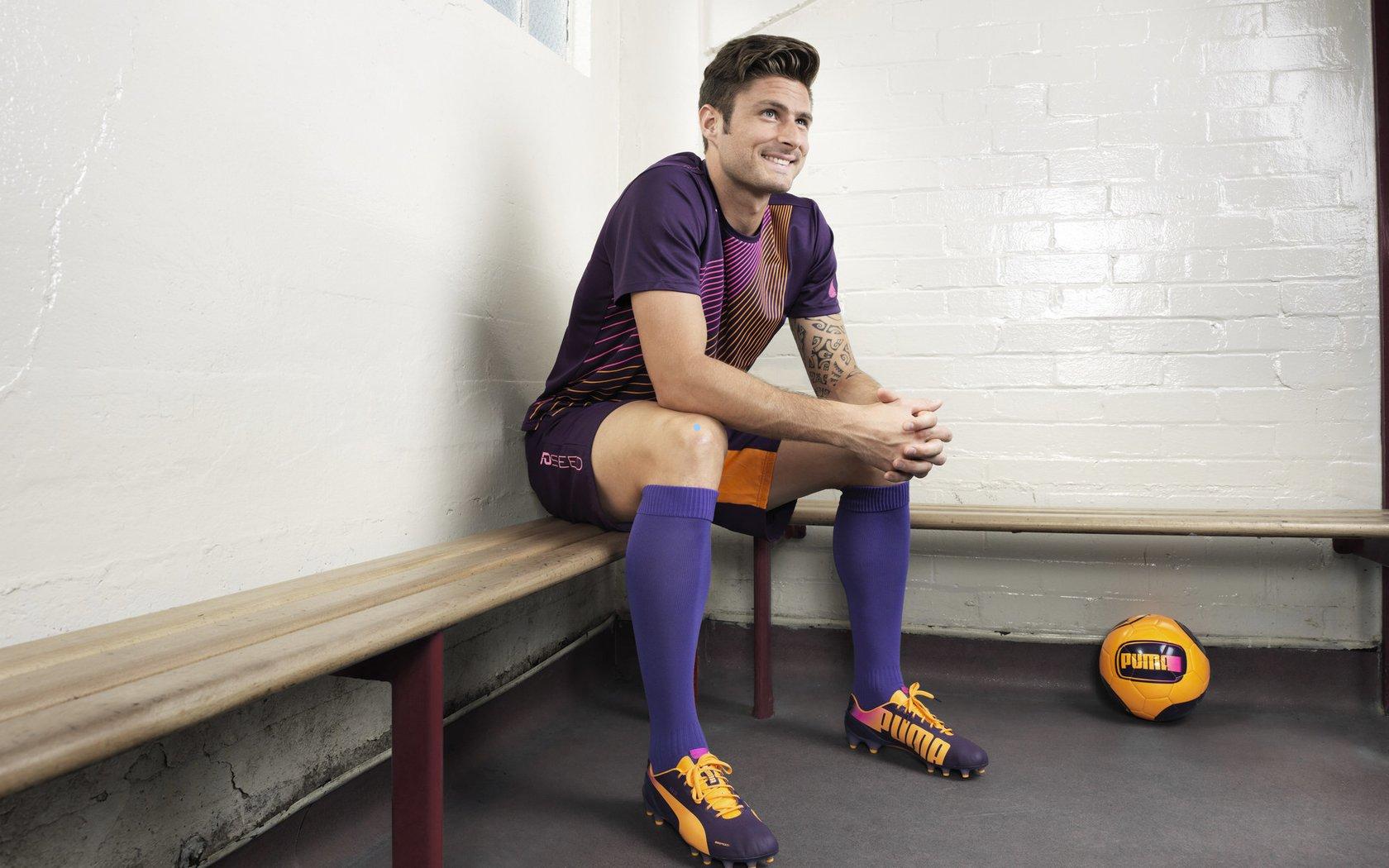 失点与红牌双重逆境！拜仁坚韧取胜彰显冠军气质